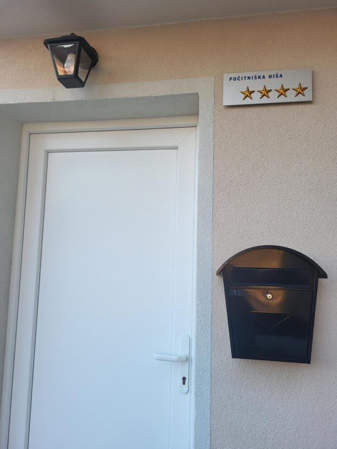 Boutique Villa Zontova Jama วิพาวา ภายนอก รูปภาพ